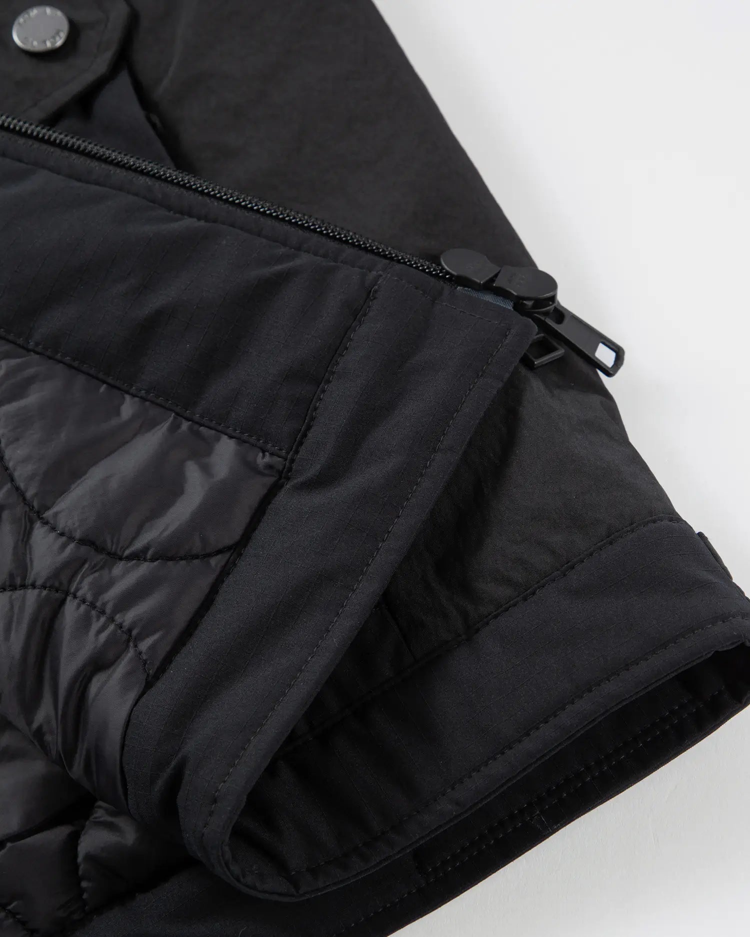 Men's Mix-Fabric Padded Crew Jacket