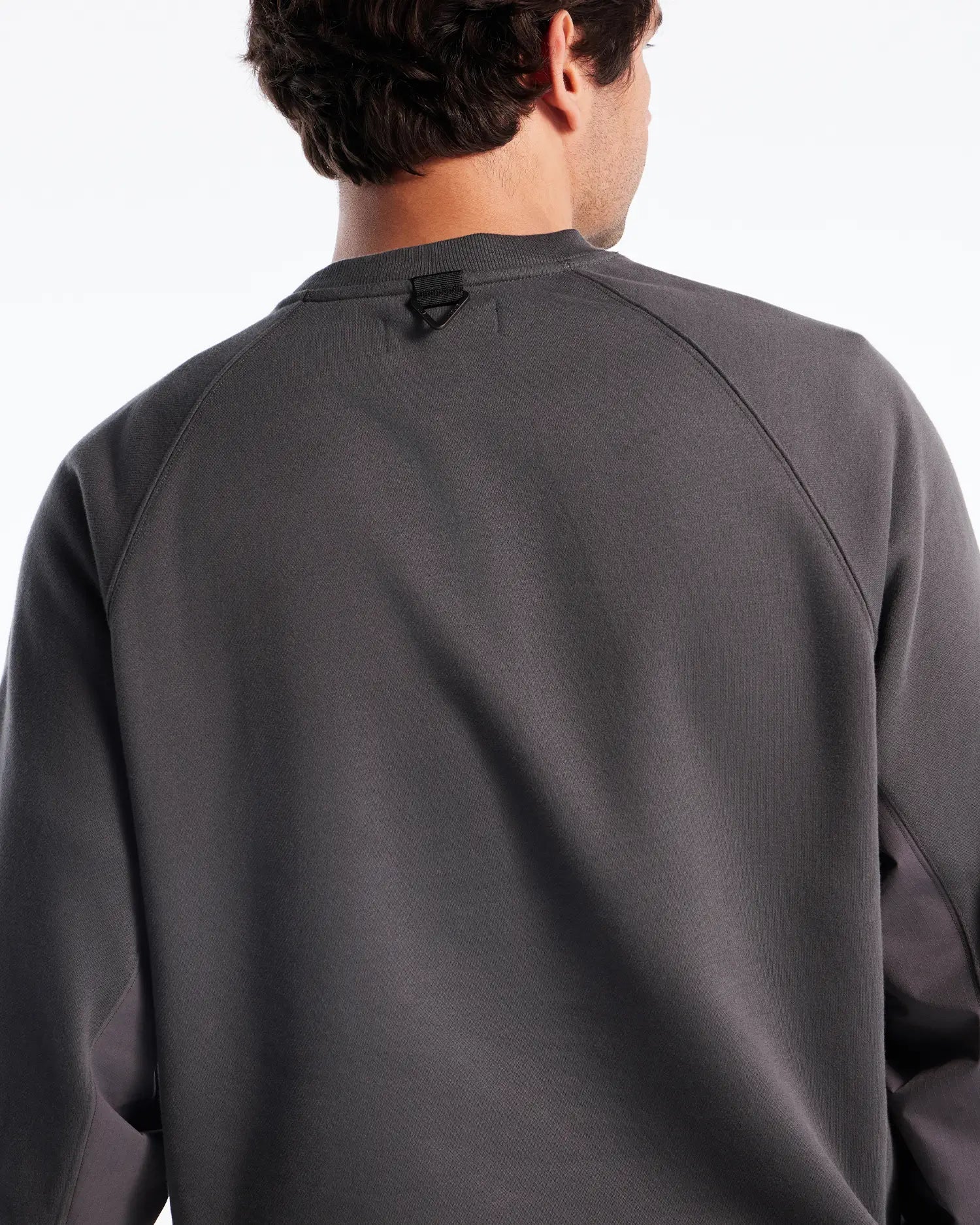 Sweatshirt mit Rundhalsausschnitt und Stoffmischung