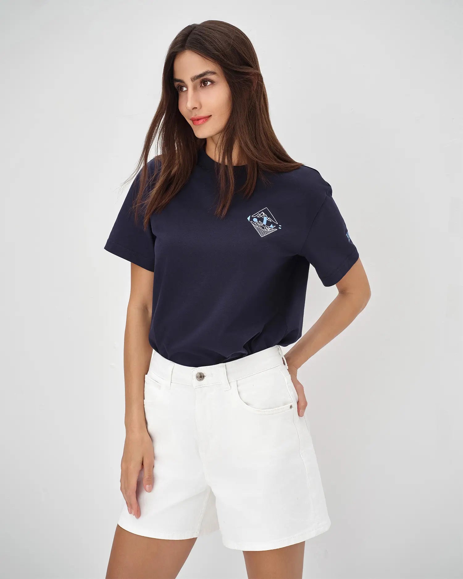 T-Shirt mit gesticktem Wappen für Damen