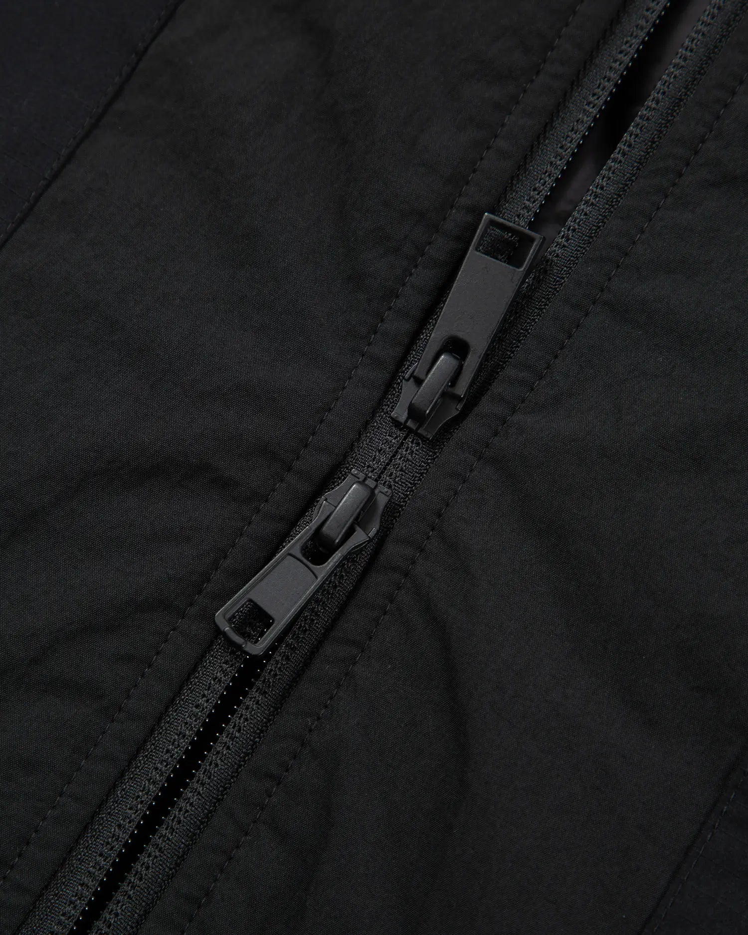 Men's Mix-Fabric Padded Crew Jacket